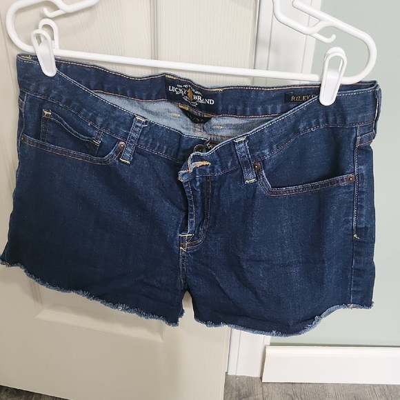 Lucky Brand Women's Dark Blue Jean Shorts - Picture 1 of 4
